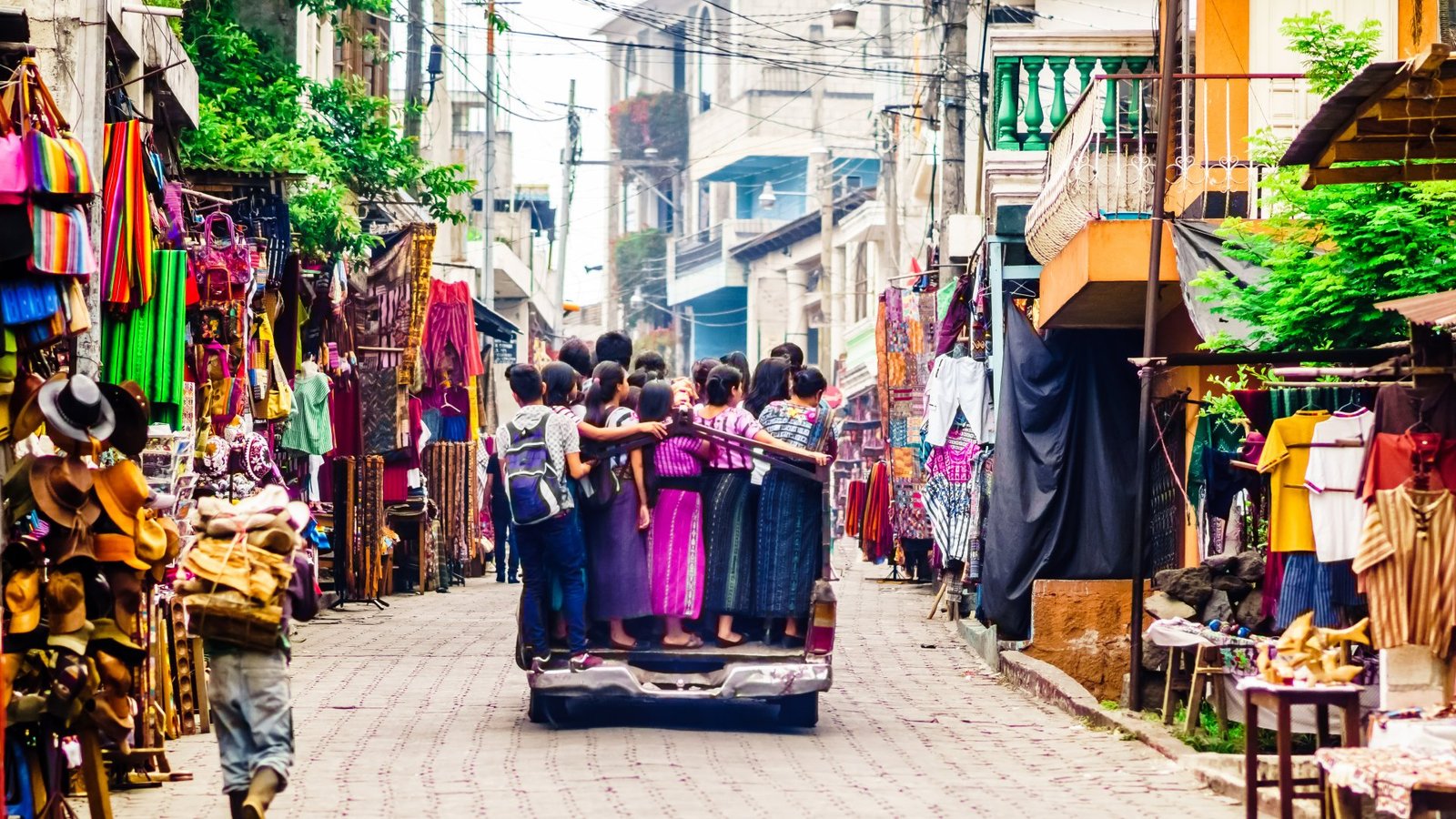 Biggest and most famous <b>typical markets in Guatemala</b>